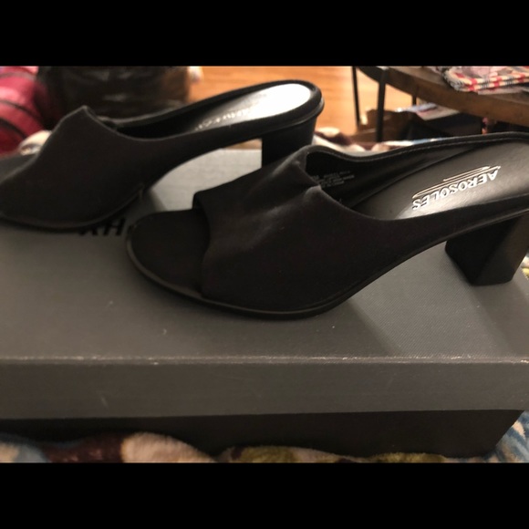 Aerosoles black open toe heeled mules Sz 7 - Picture 3 of 6